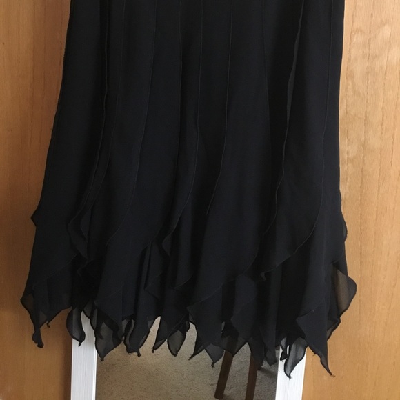 Great dance skirt! Size 6. Xscape by Joanna Chen. - Picture 3 of 4